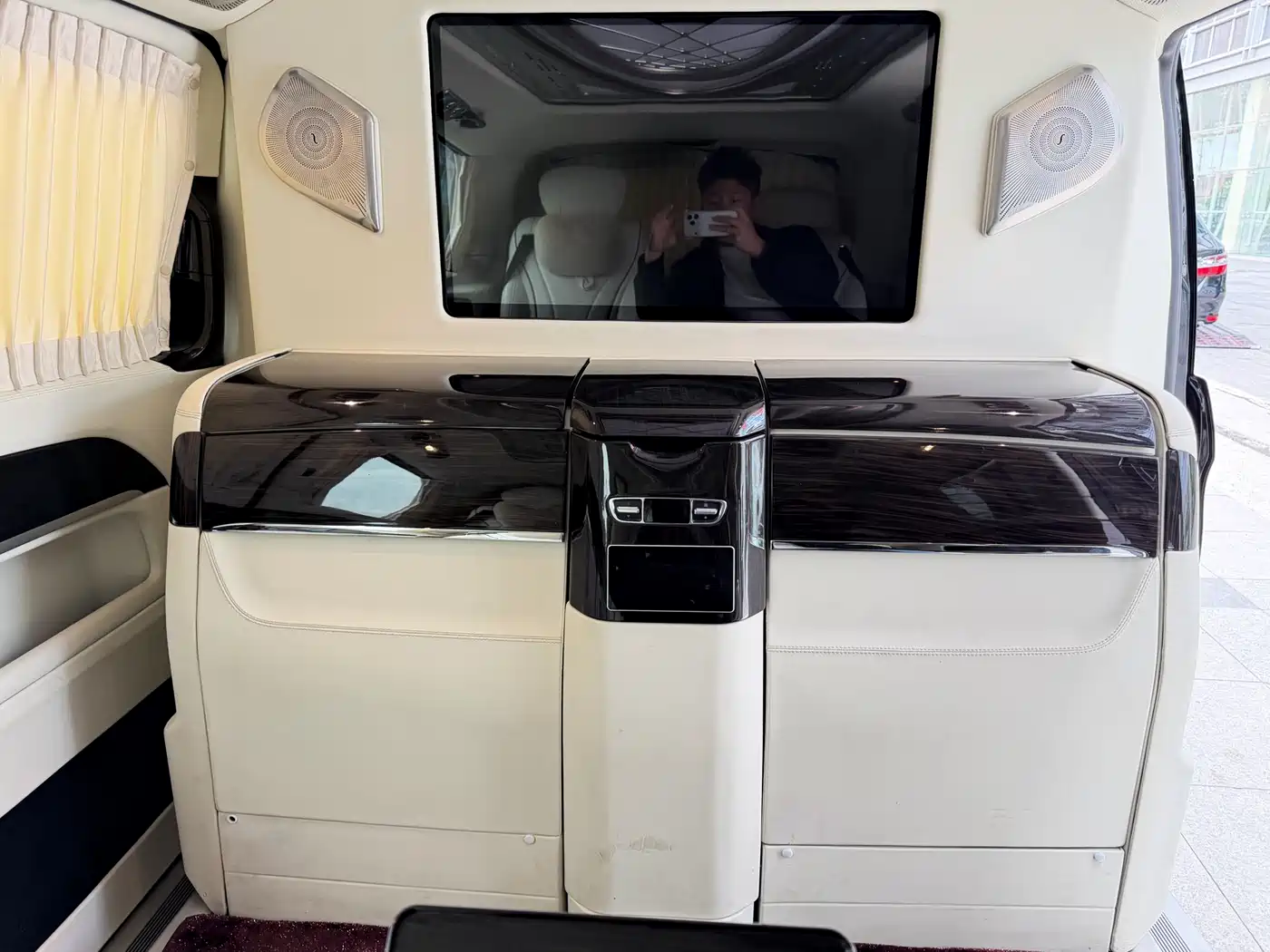 MERCEDES-BENZ V CLASS