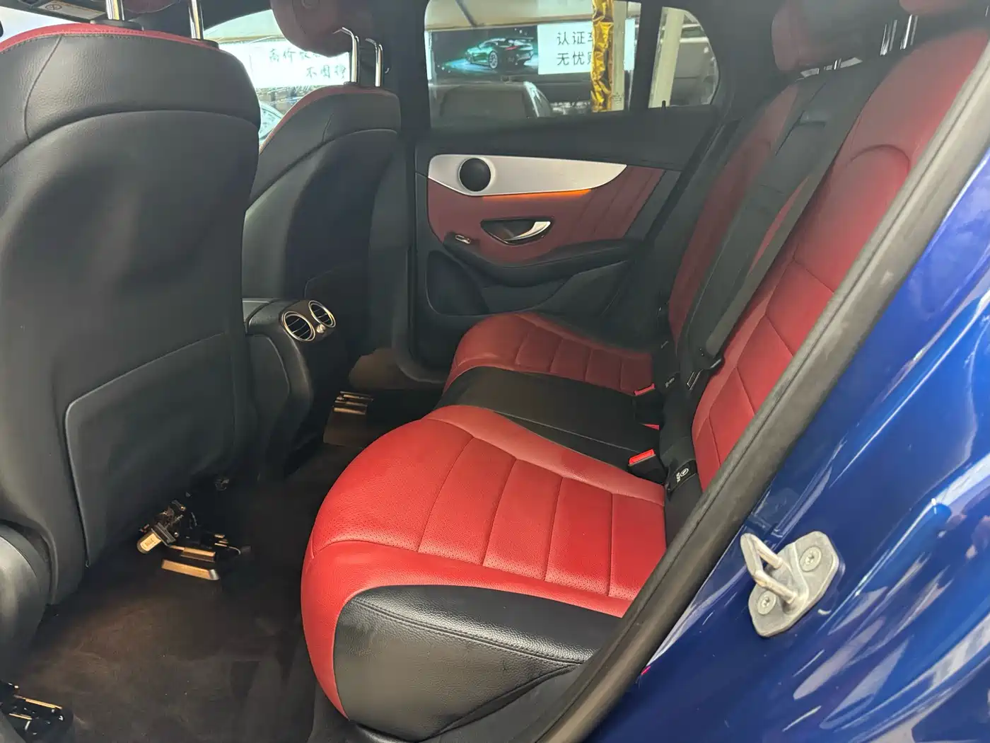 Mercedes-Benz GLC Coupe 2019 GLC 200 4MATIC Coupe SUV фото 10