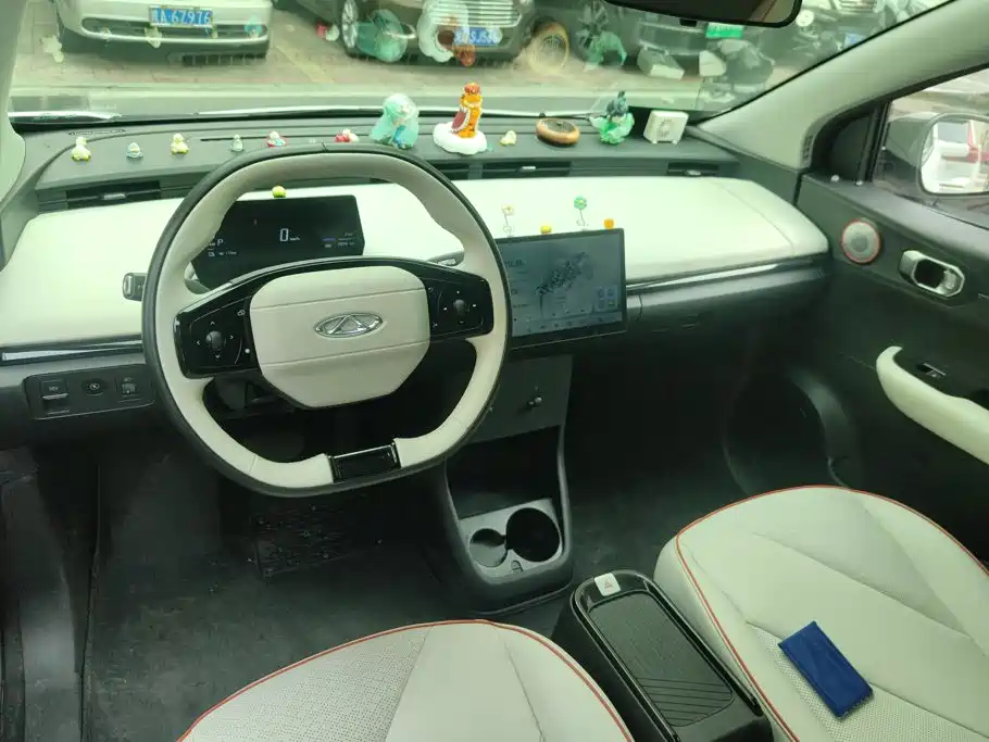 QQ New Energy Little Ant 2024 2024 Facelift 321km Beloved Edition