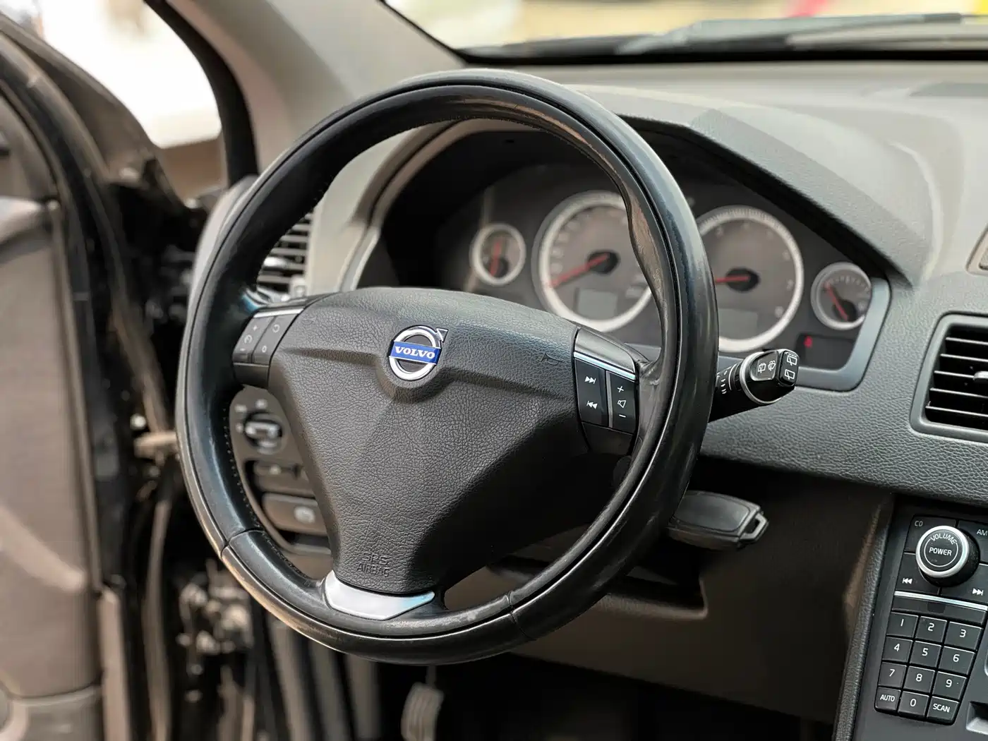 Photo 10 - Volvo XC90