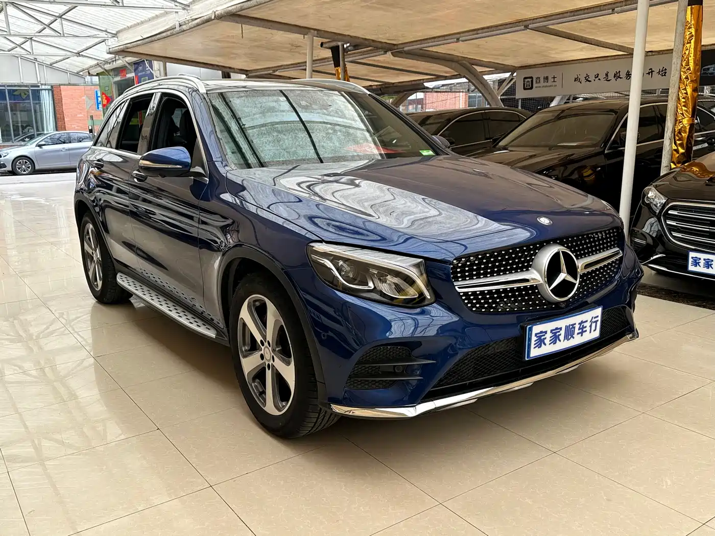 Mercedes-Benz GLC 2017 GLC 260 4MATIC Luxury фото 3