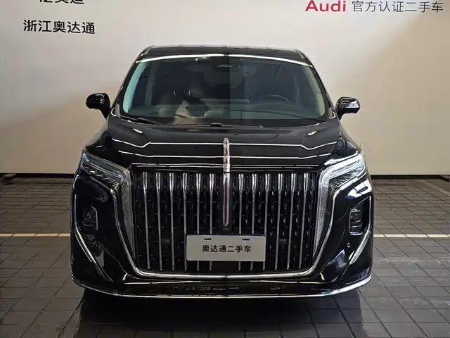 Hongqi HQ9 2023 2.0T Smart Connect Flag Enjoy Edition — фото 2