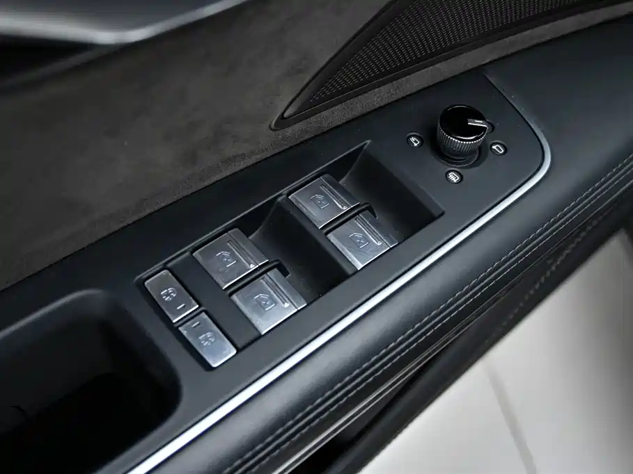 Audi A8 2019 Plus A8L 55 TFSI quattro Prestige фото 24