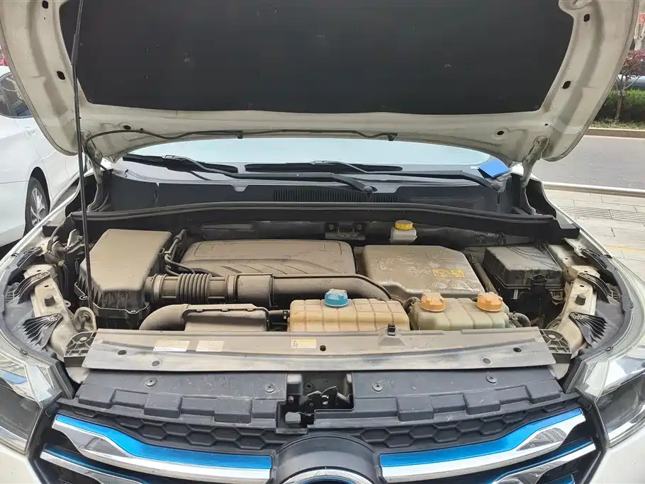 GAC TRUMPCHI GS4 NEW ENERGY