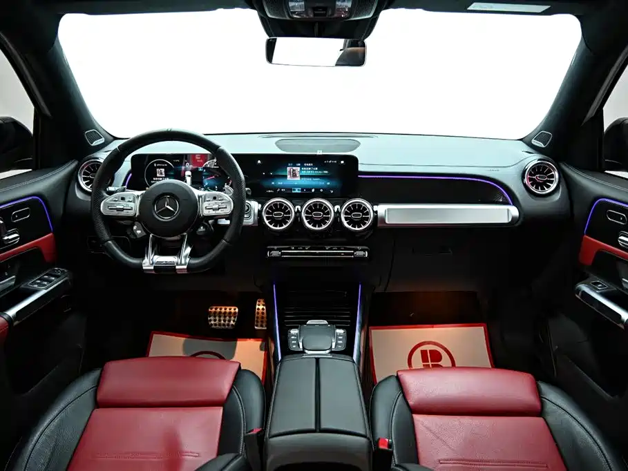 MERCEDES-BENZ GLB AMG