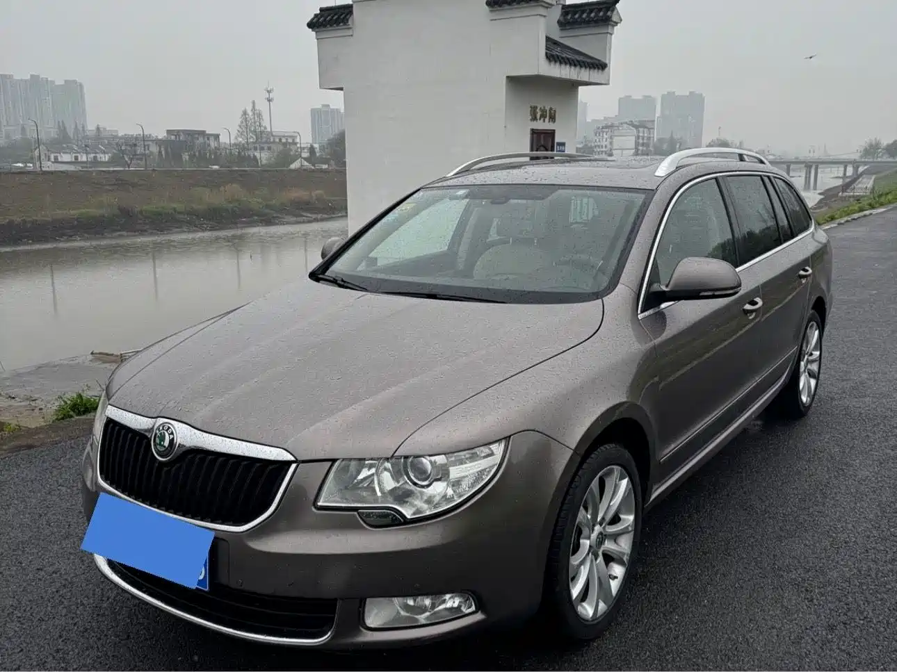 Škoda Superb (Import) 2015 2013 Touring Edition 2.0TSI Premium