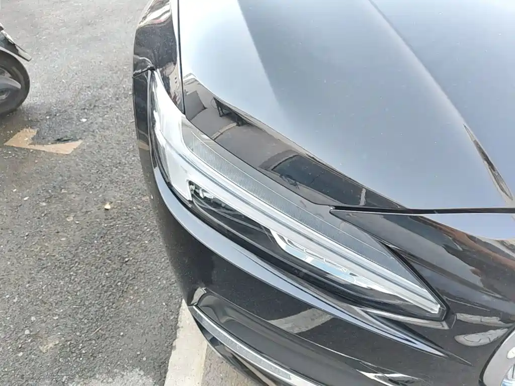 Volvo S90 2025 2025 B5 Zhiyi Luxury Edition