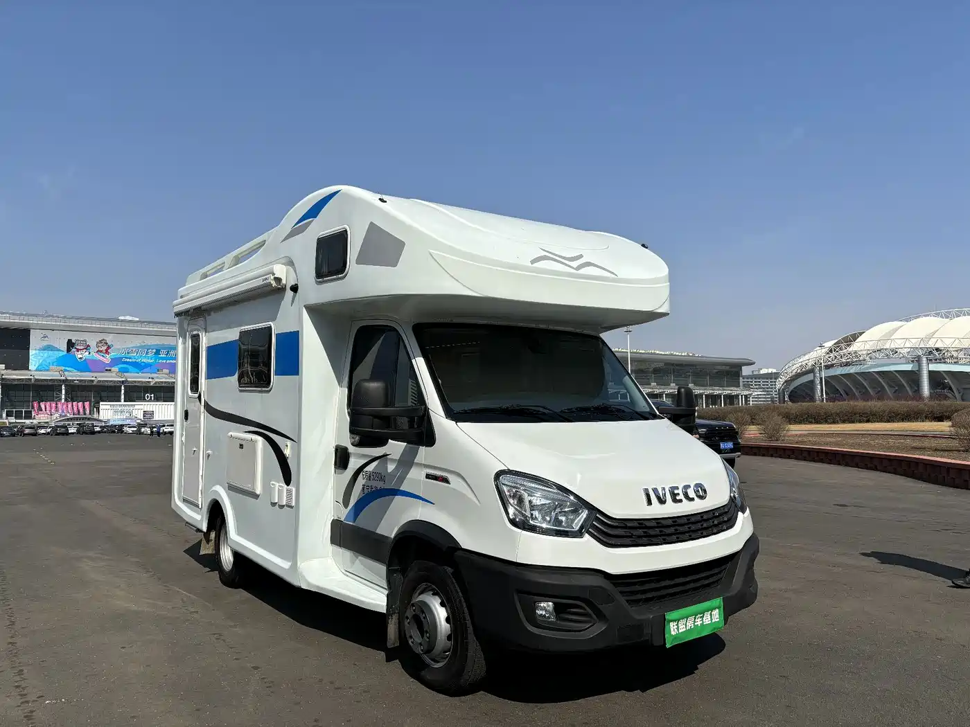 Iveco Daily 2023 2021 3.0T Automatic Professional Chassis 6-ton Extended Wheelbase Double-row Chassis F1C