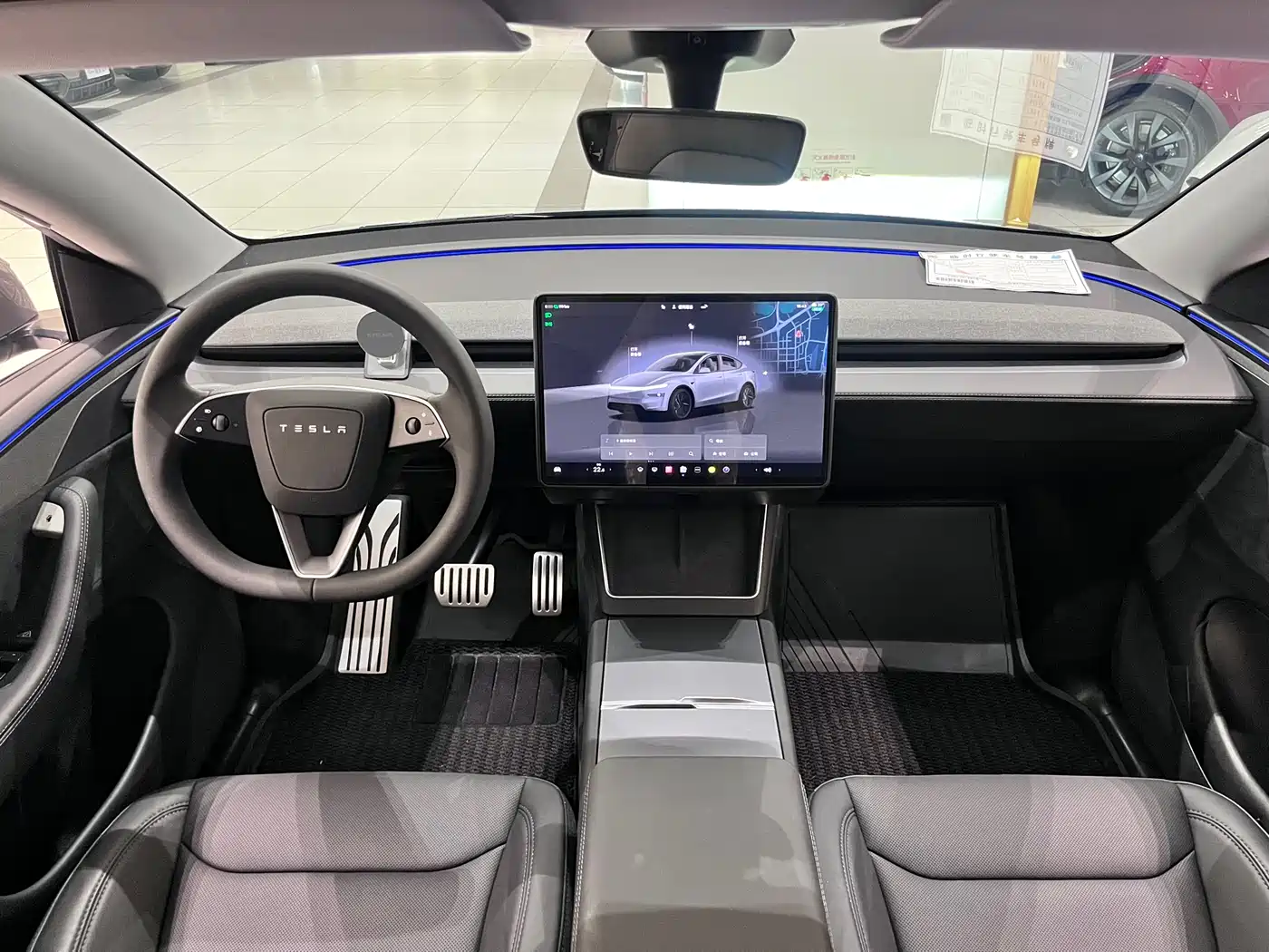 TESLA MODEL Y