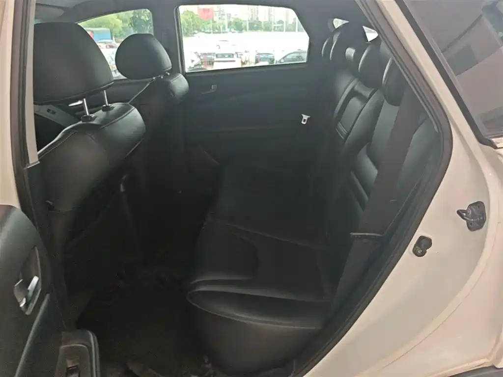 Luxgen U6 SUV 2016 2015 1.8T Innovation Upgrade