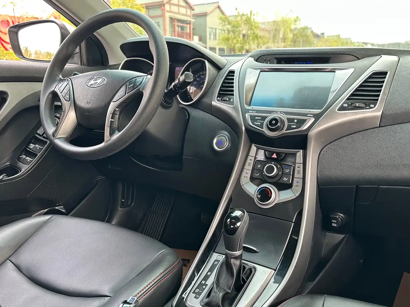Hyundai Langdong 2016 1.6L Automatic Premium Edition фото 11