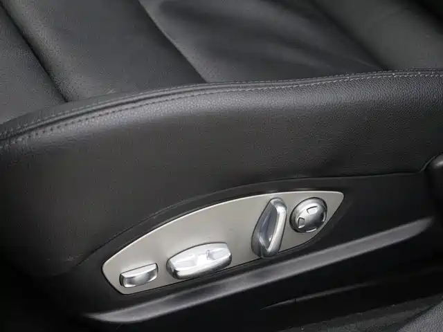 Porsche Panamera 2014 Panamera 4 3.0T — фото 4