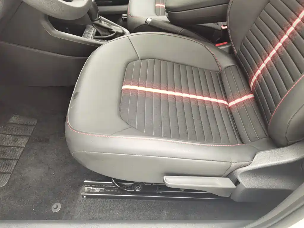 Skoda Rapid, миниатюра 20
