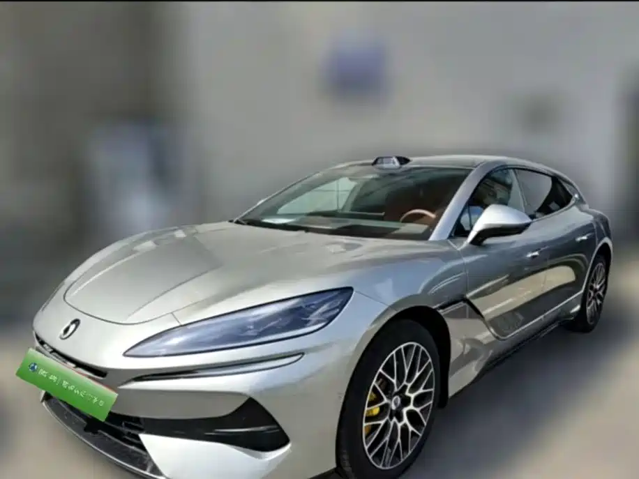 Denza Z9GT 2026 2026 Model Yi San Fang Flash Charge Honor Edition