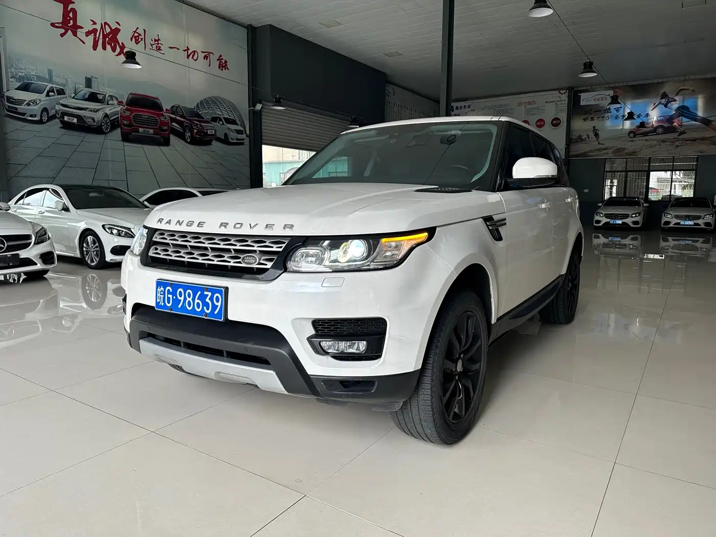 Фото 1 - Land Rover Range Rover Sport