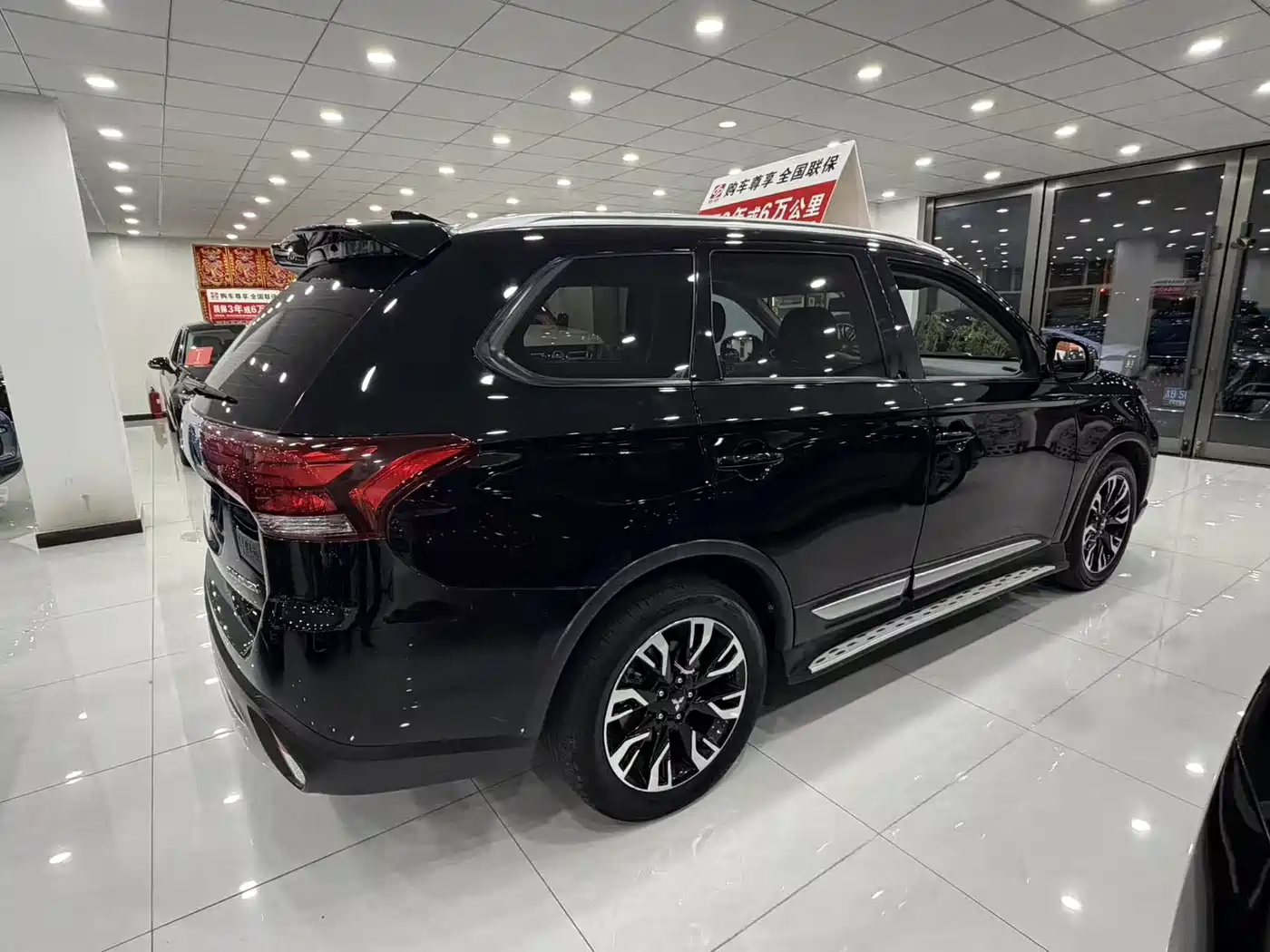 Mitsubishi Outlander 2021 2020 2.0L 2WD Premium 5-seater