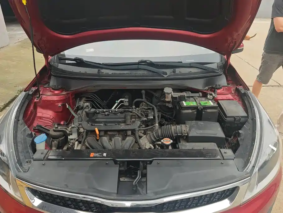 Kia KX CROSS 2018 2017 1.4L AT GLS