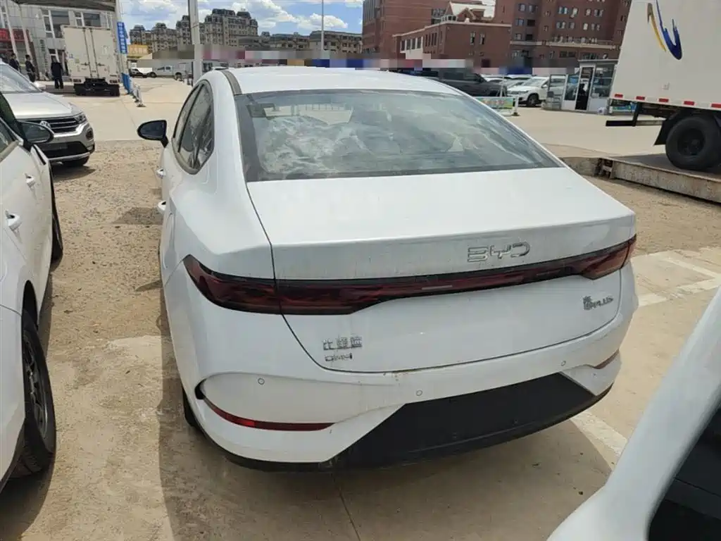 BYD Qin PLUS 2026 2026 DM-i Smart Edition 128KM Progressive