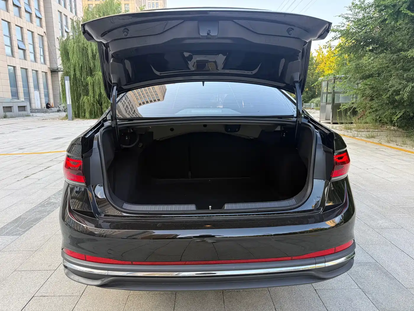 Volkswagen Sagitar 2026 2025 300TSI DSG Flying Leap Edition
