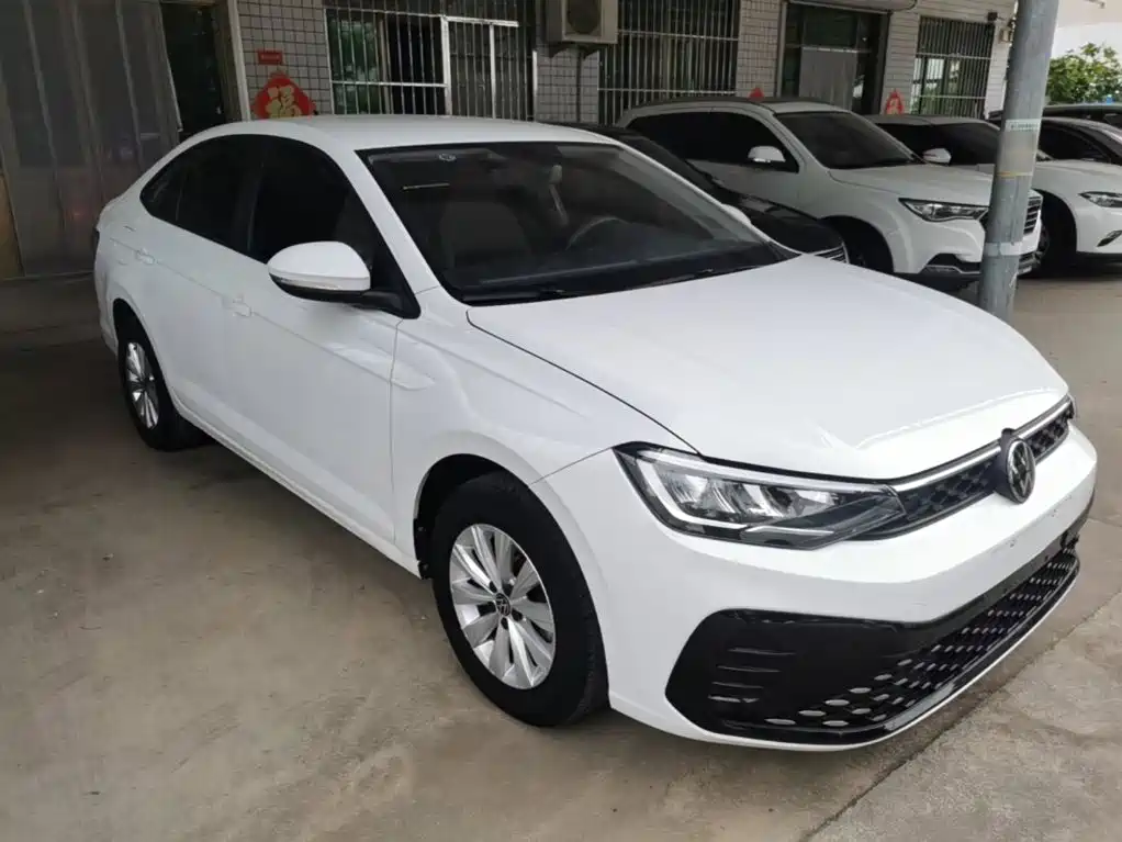 صورة 4 - Volkswagen Lavida