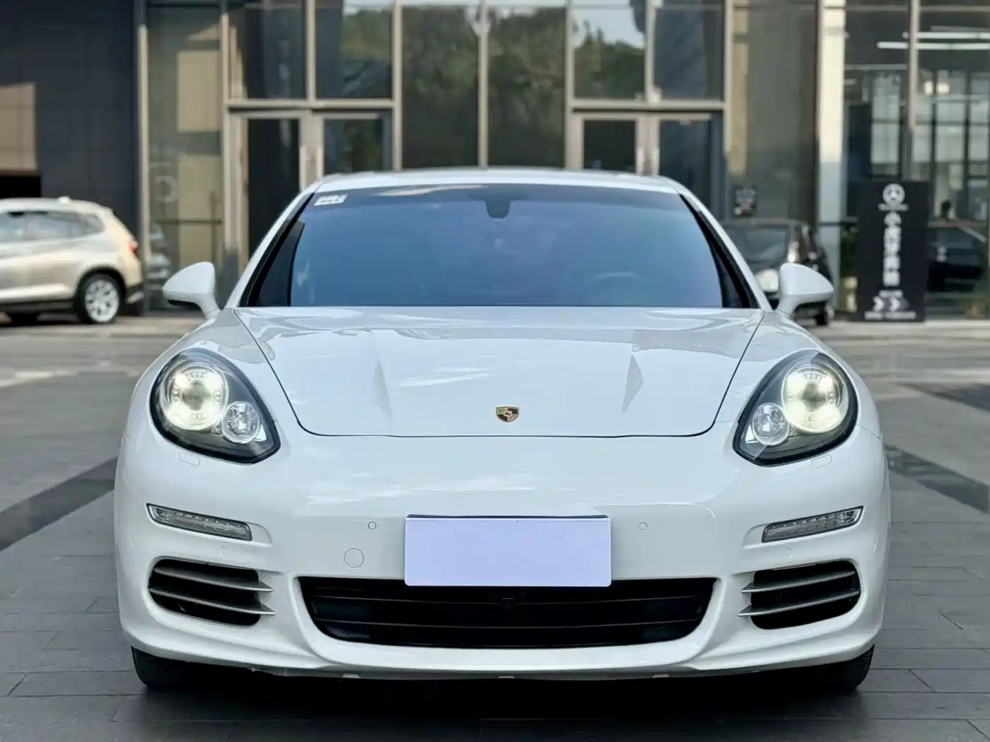 Porsche Panamera 2014 Panamera 4 3.0T фото 2