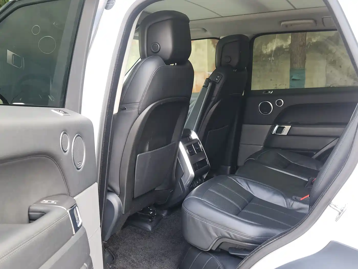 Land Rover Range Rover Sport 2021 3.0 L6 SE фото 11