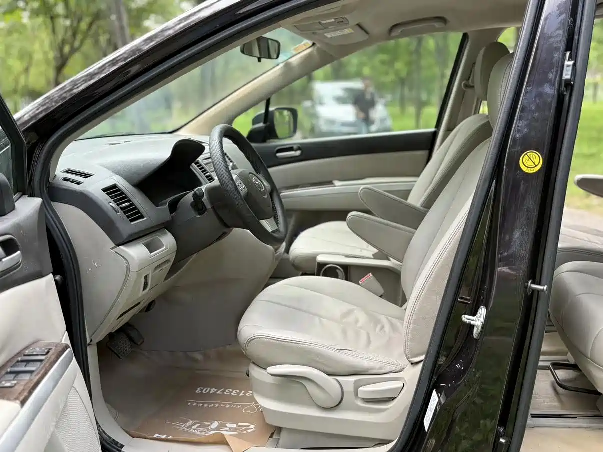 Mazda 8 2011 2011 Model 2.3L Elite Edition