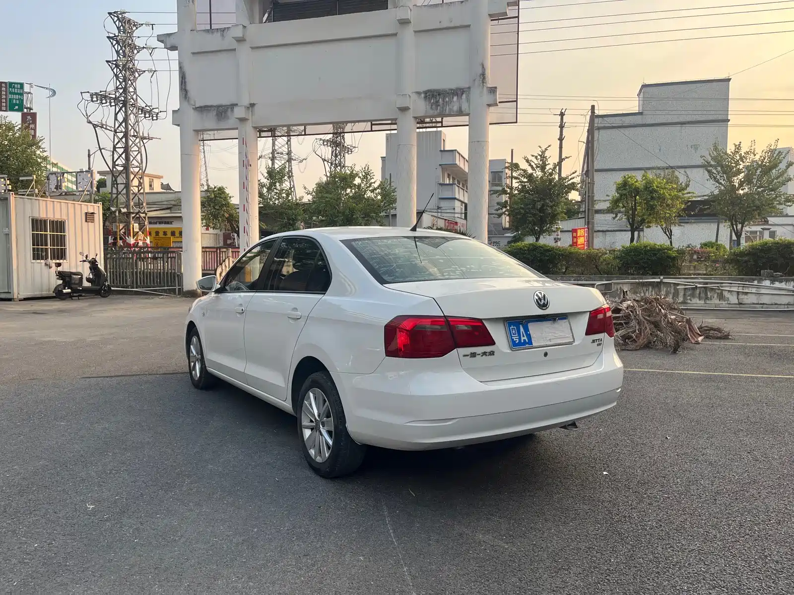 Photo 7 - Volkswagen Jetta