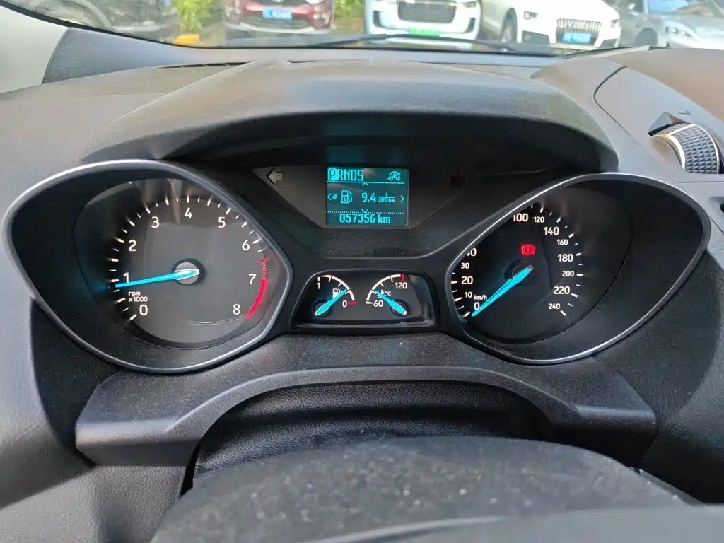 صورة 8 - Ford Kuga
