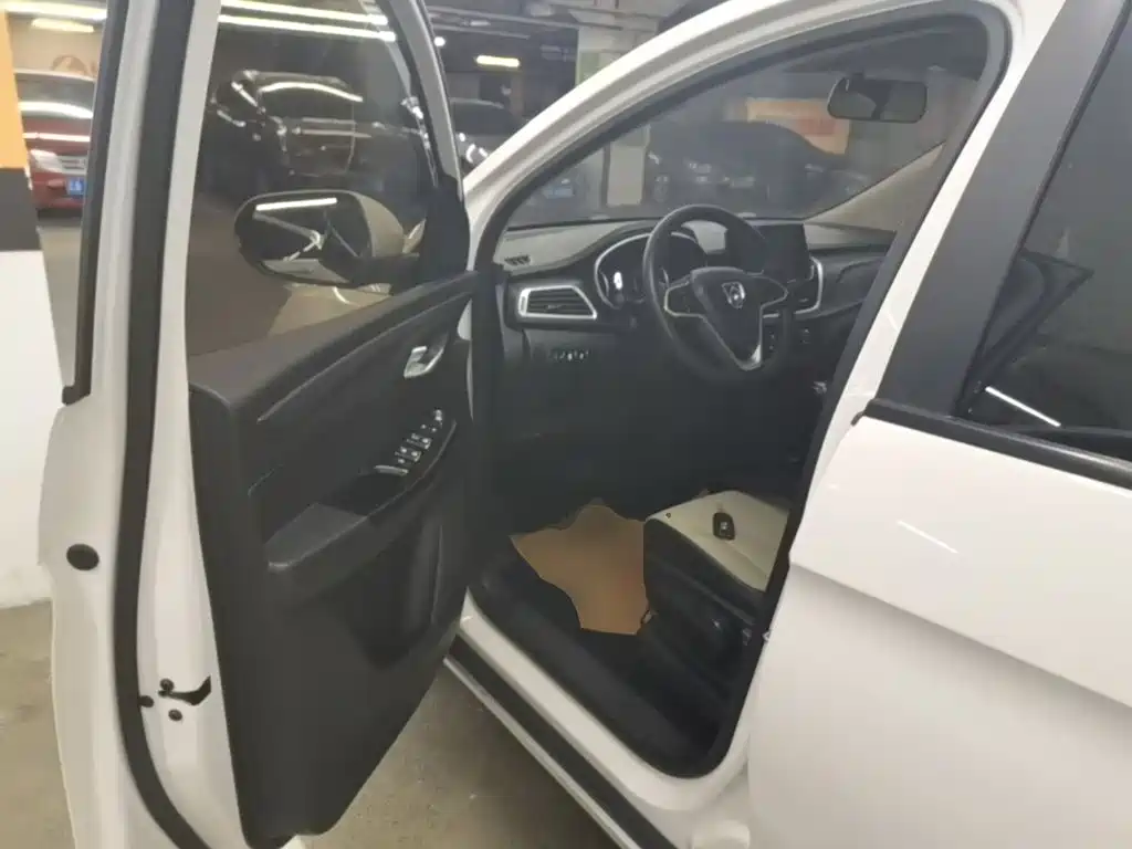 Baojun 730 2021 2021 1.5T CVT Fashion 7-Seater