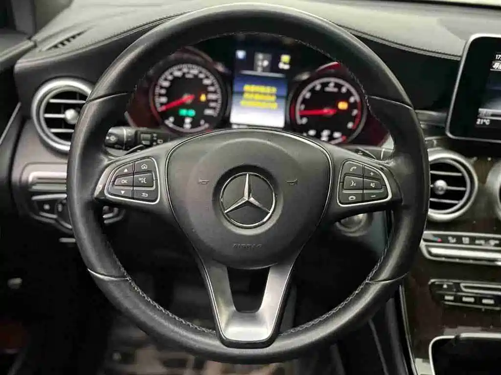 Mercedes-Benz GLC 2019 GLC 260 L 4MATIC Dynamic фото 6