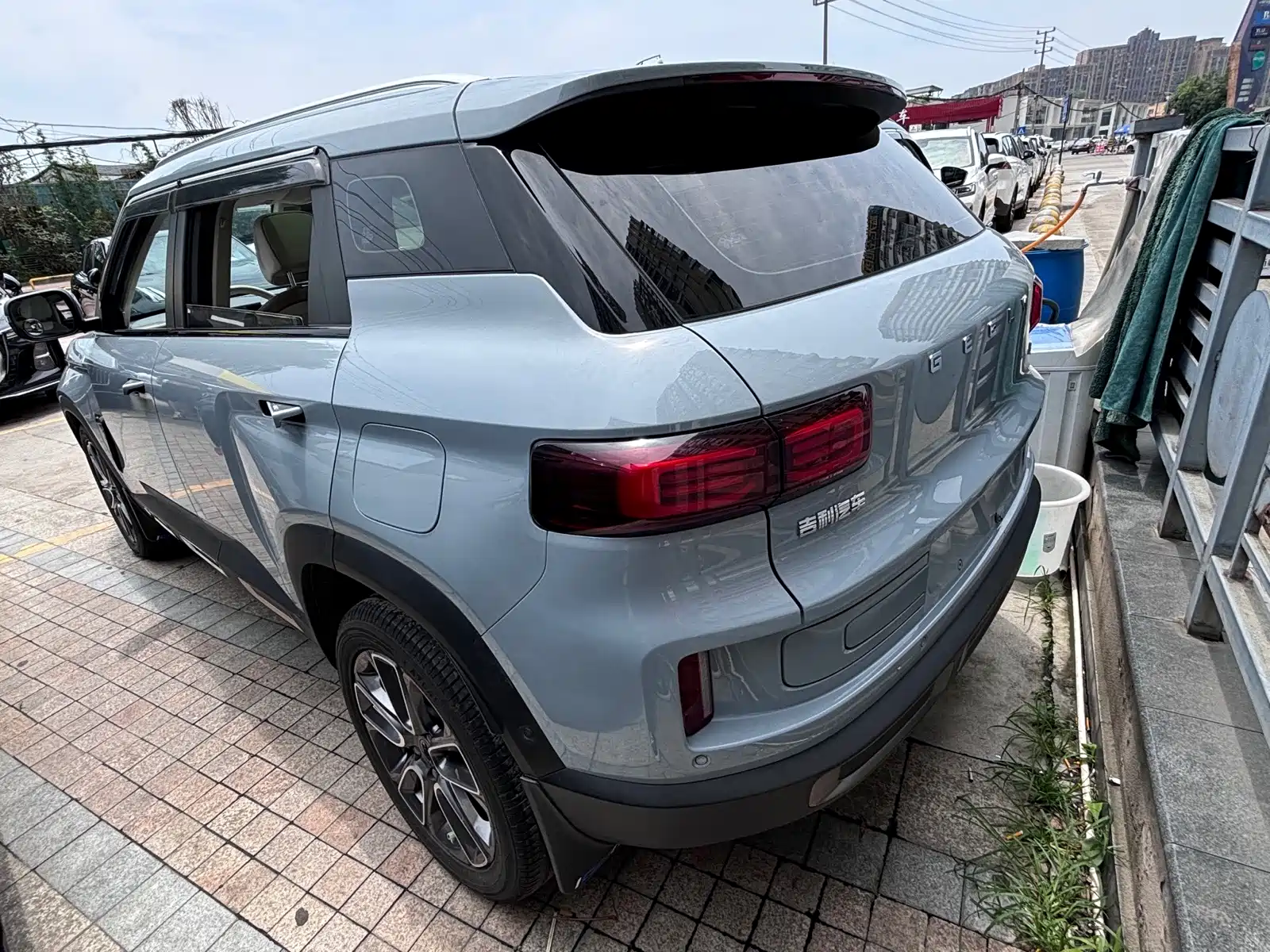 Фото 8 - Geely ICON