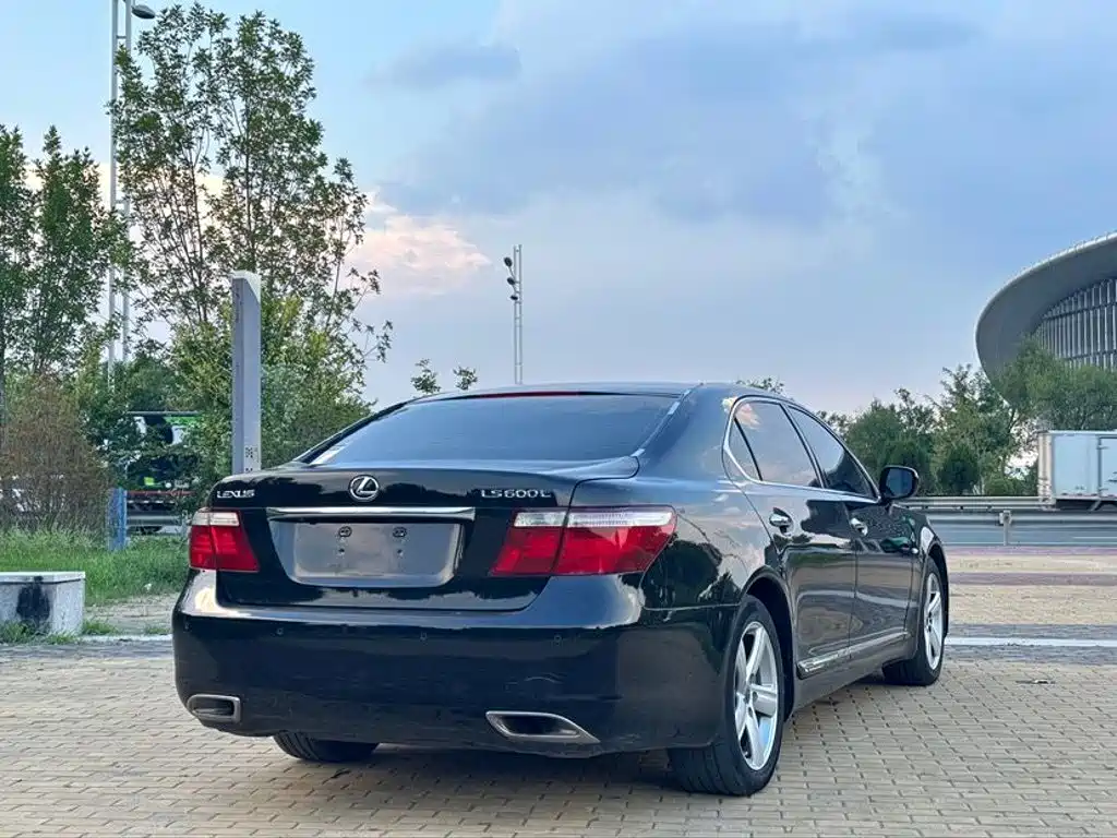 Lexus LS 2007 2006 460L
