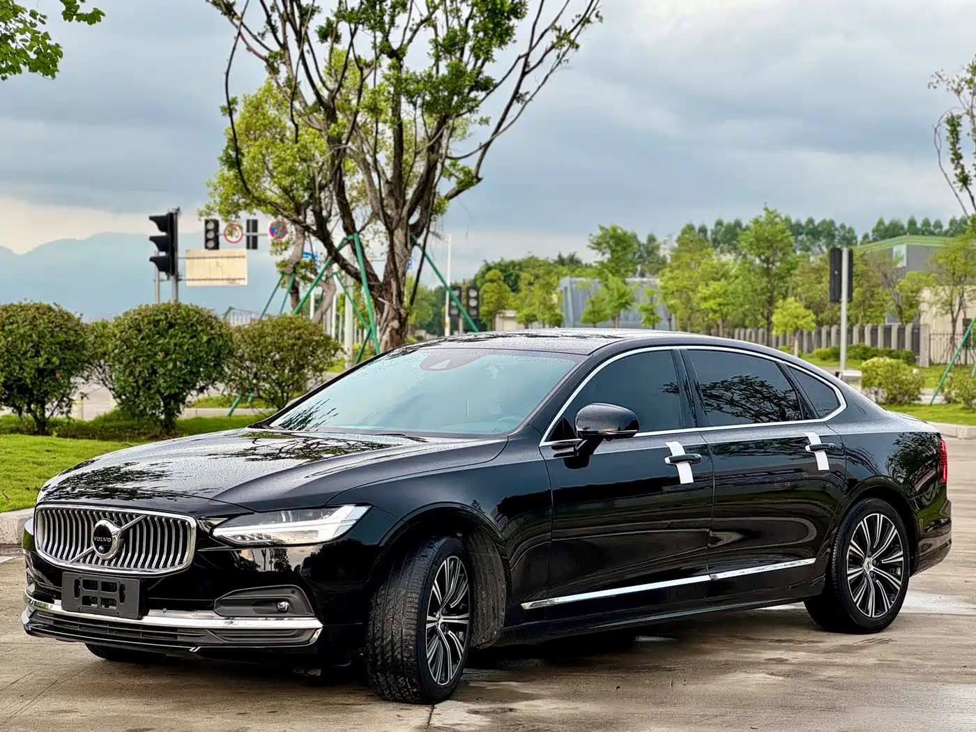 Volvo S90 2023 — пригон из Китая