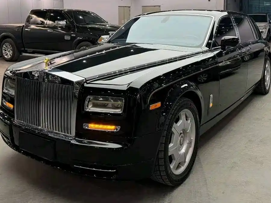 Фото 1 - Rolls-Royce Phantom