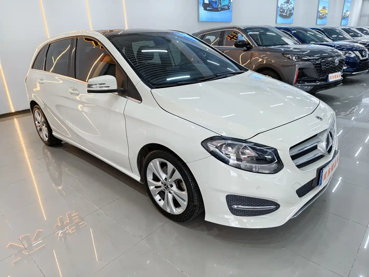 Mercedes-Benz B-Class 2018 B 200 Sport фото 3
