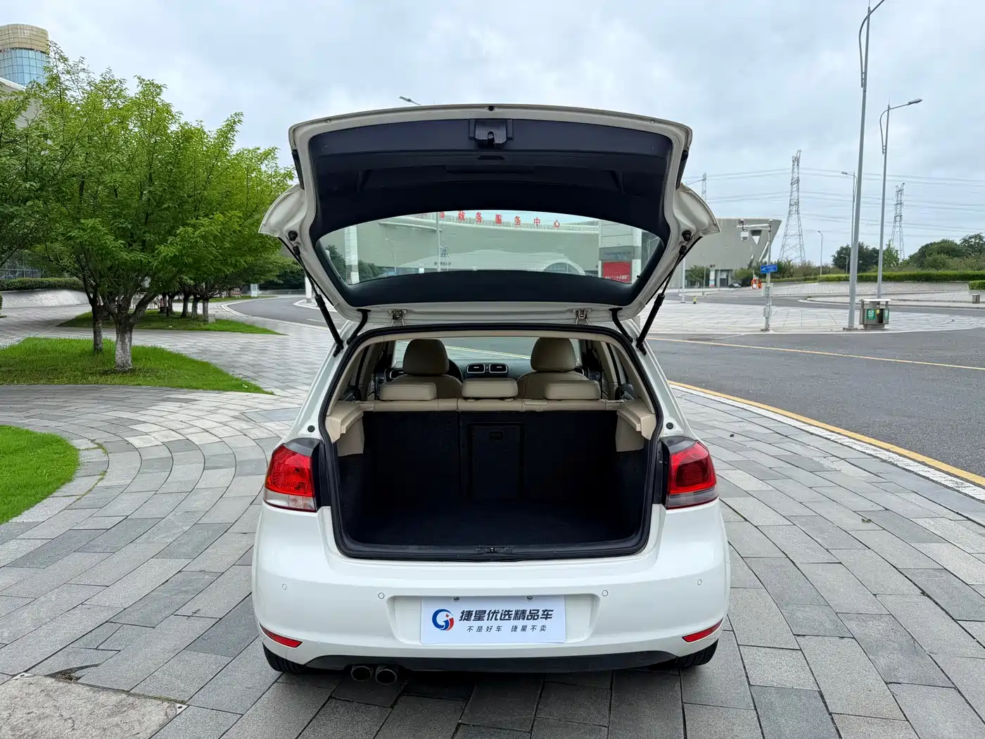 Фото 20 - Volkswagen Golf