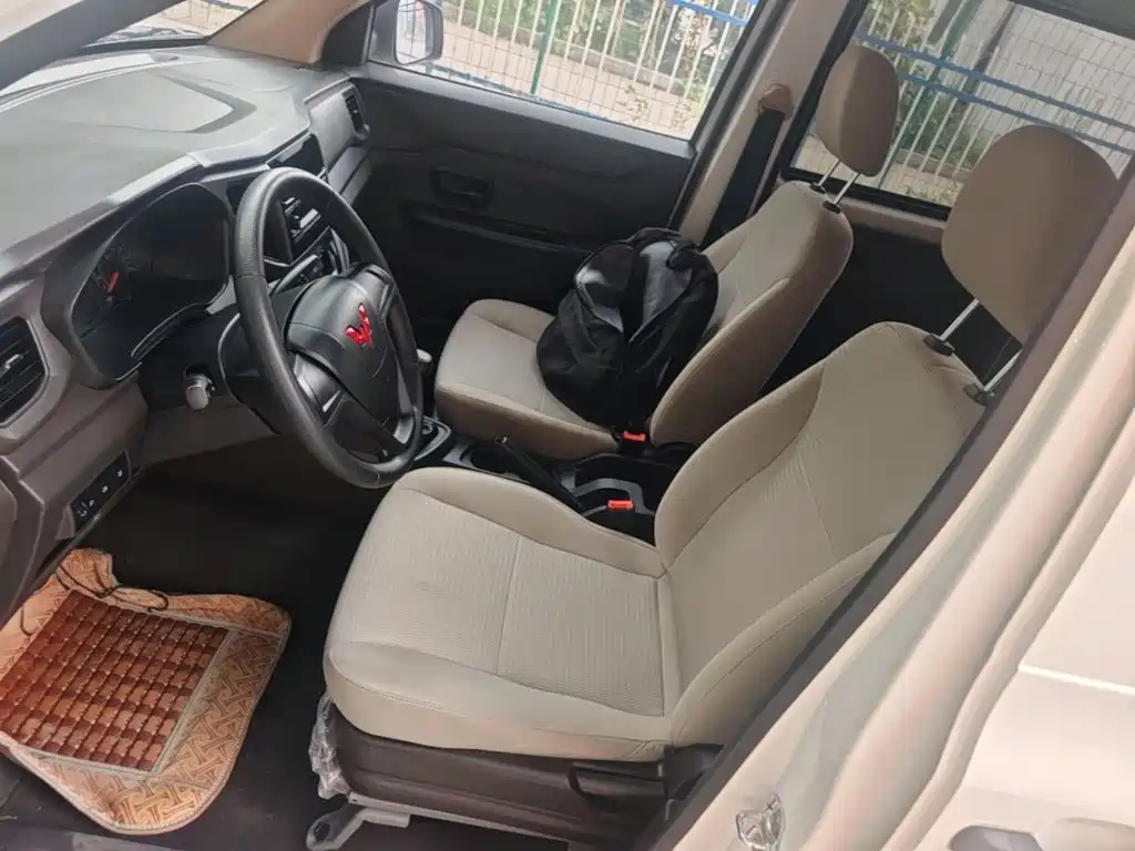 Wuling Motors Wuling Hongguang V 2024 2022 1.5L Power Take Edition Electric Power Steering LAR