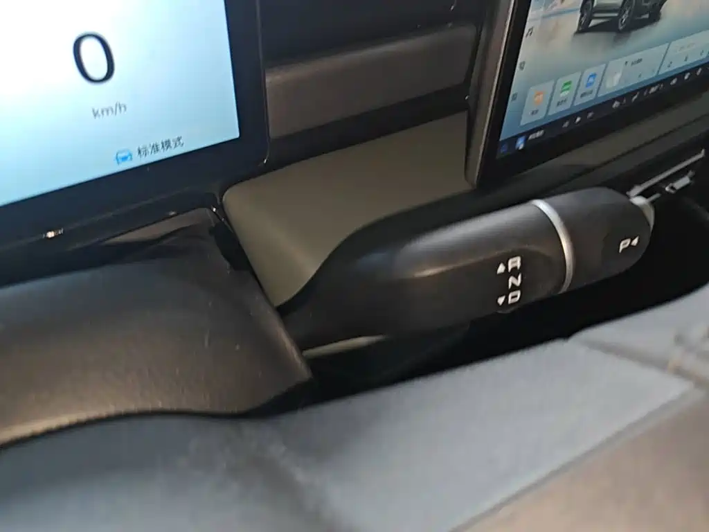 Baojun Yueye Plus 2024 2024 Smart Premium 4-Seater