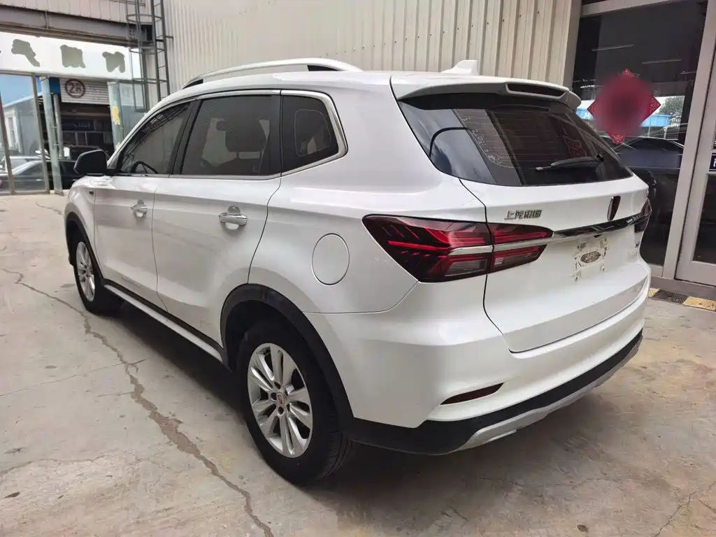Фото 8 - Roewe RX5