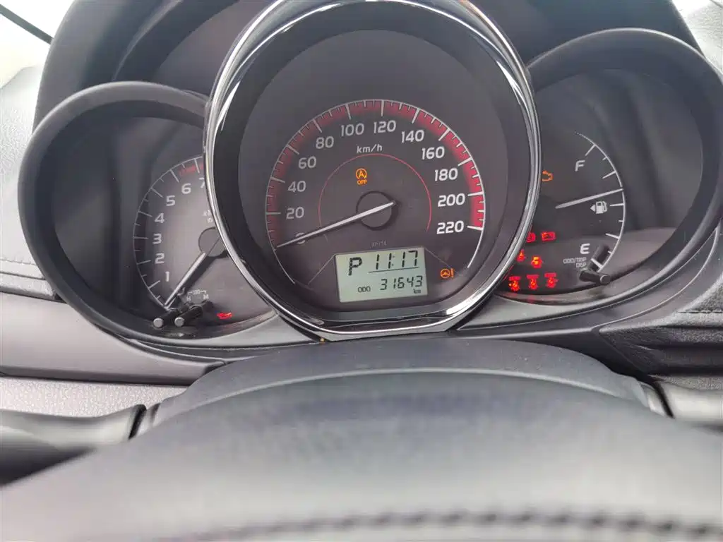 Toyota Vios FS 2021 1.5L CVT Fengchi Edition фото 8