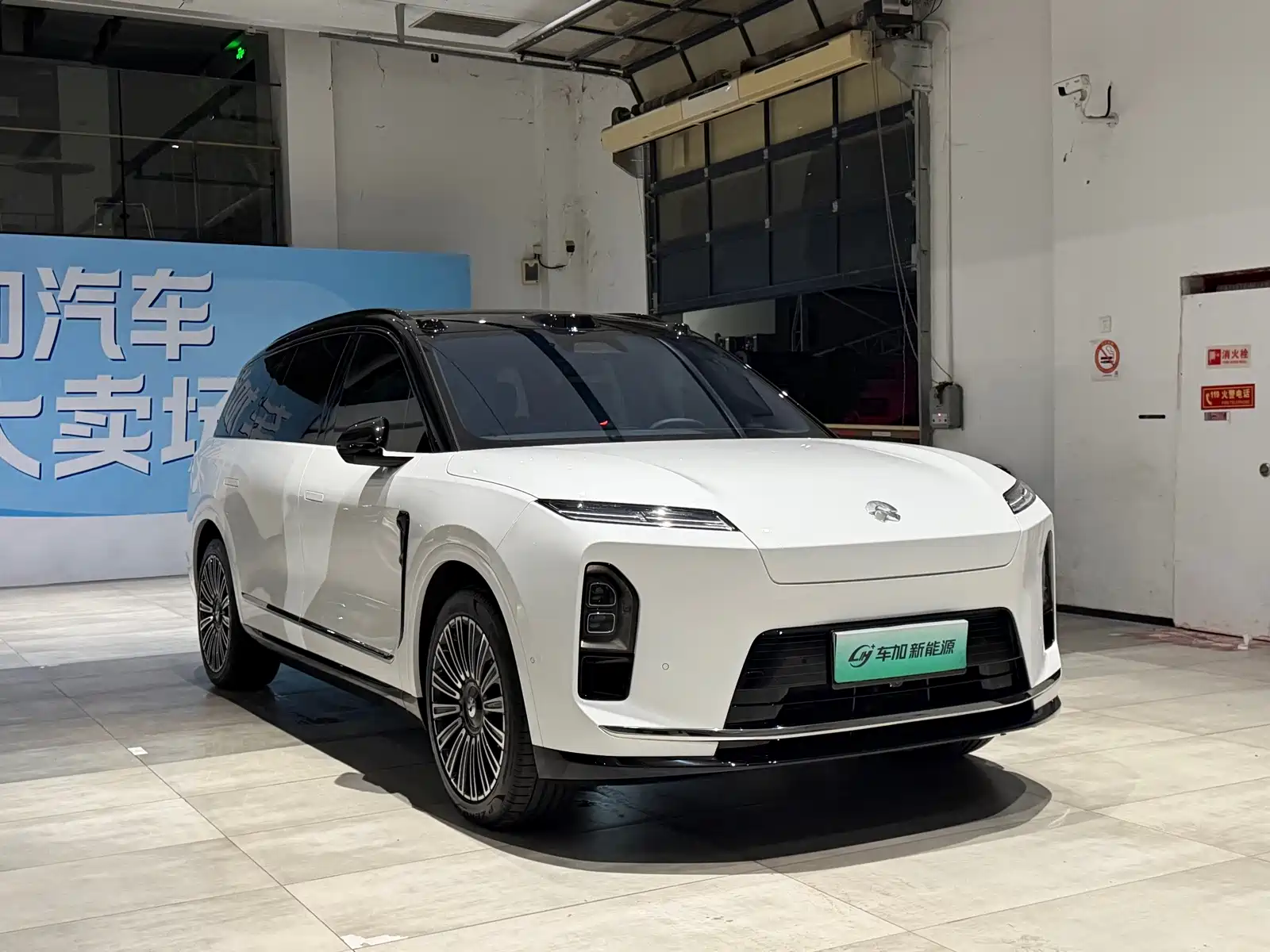 Фото 3 - NIO ES8