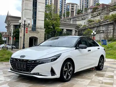 Hyundai Elantra