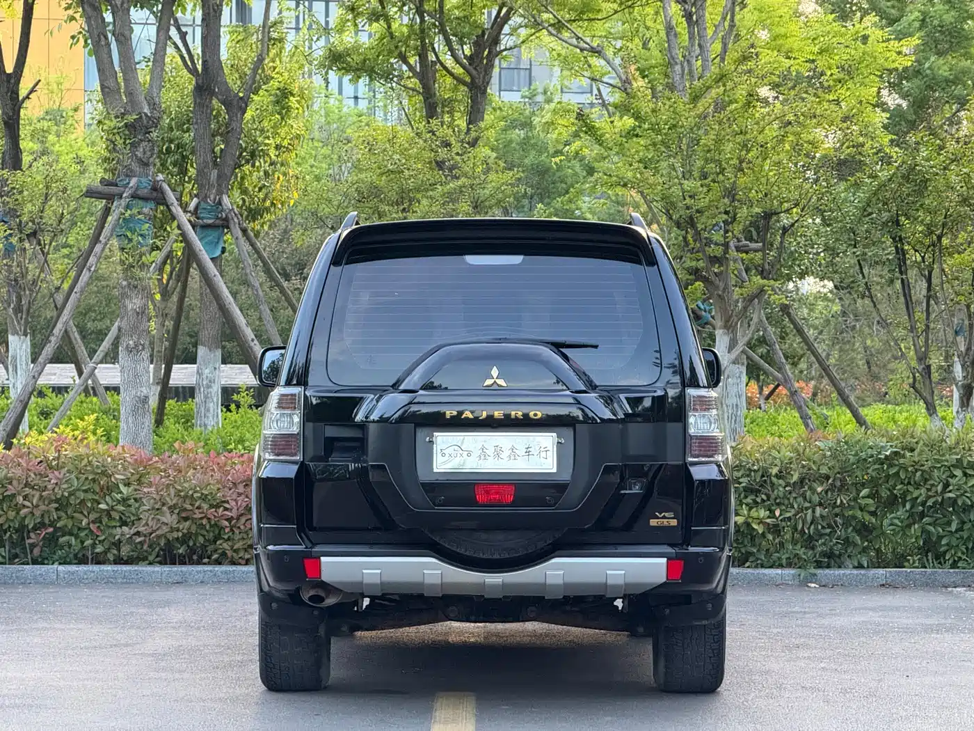 Mitsubishi Pajero (Import) 2018 3.0L Automatic Luxury Edition фото 12