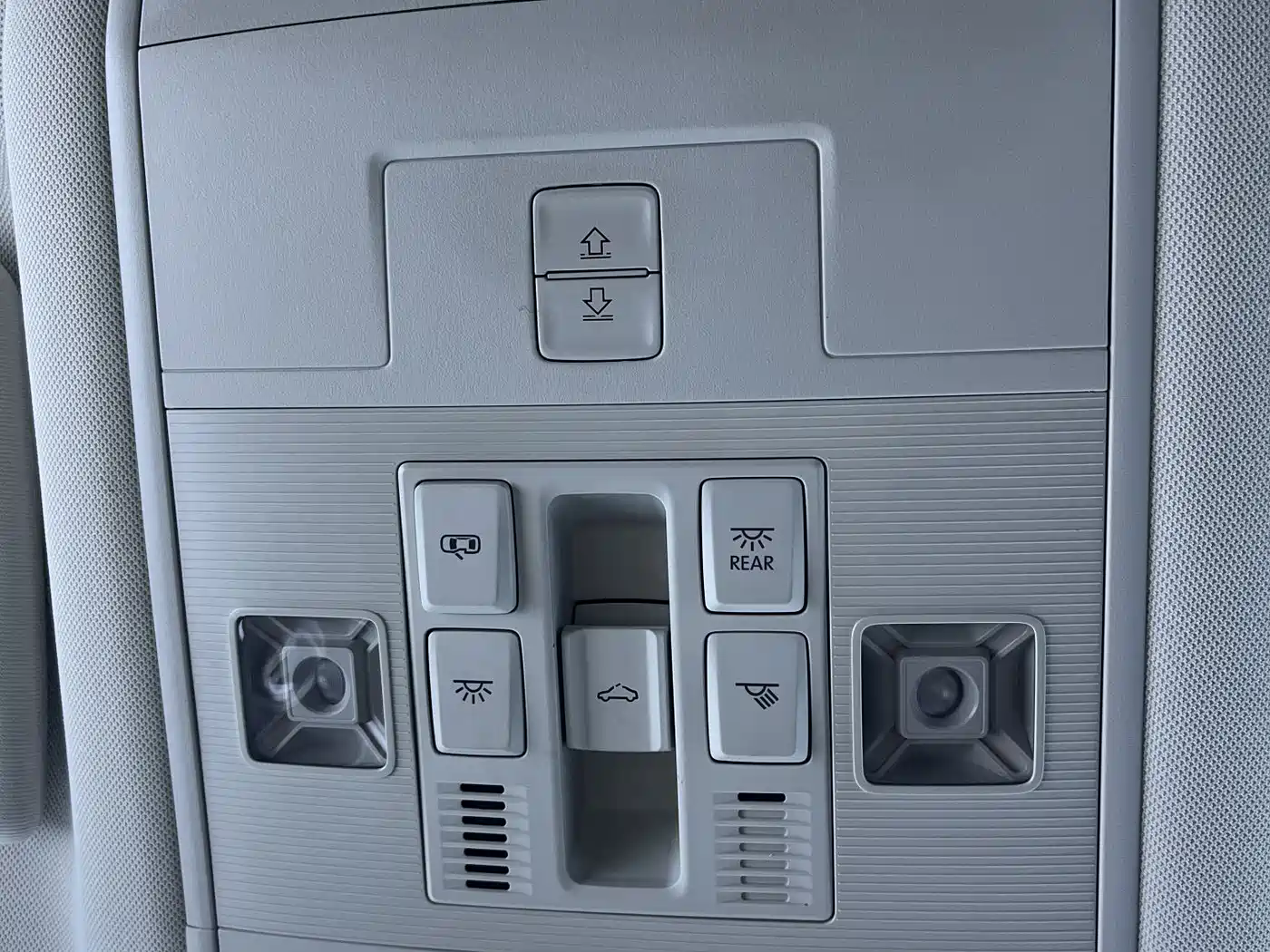 VOLKSWAGEN T ROC EXPLORING SONGS