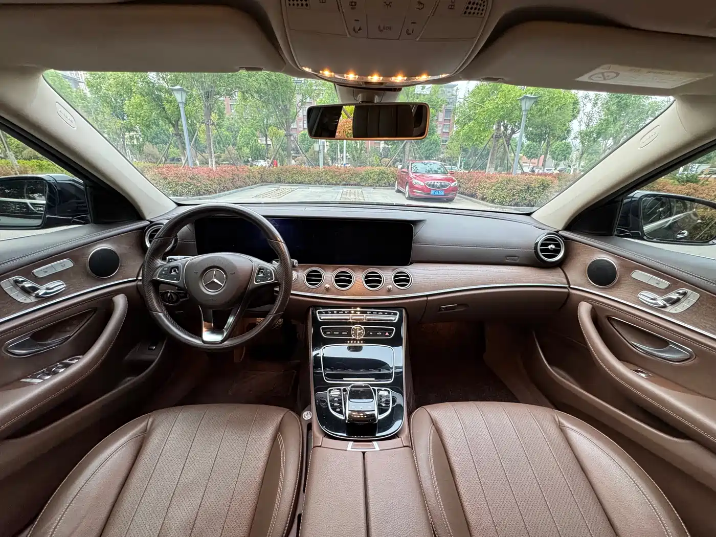 Mercedes-Benz E-Class 2016 E 300 L Fashion Type фото 7