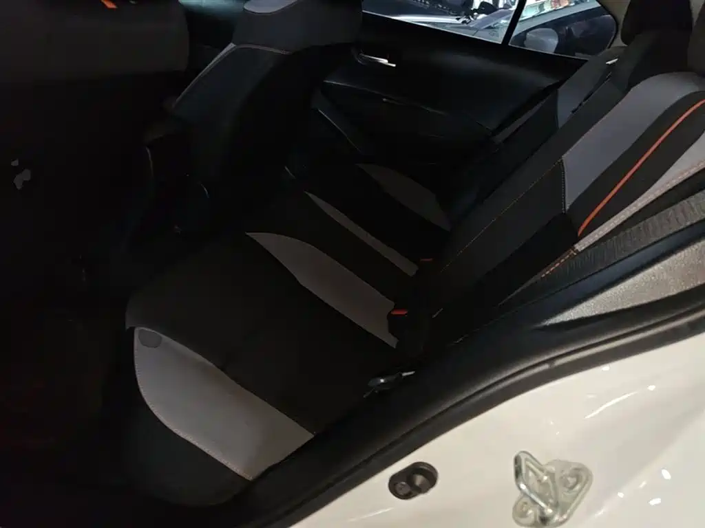Toyota Corolla 2021 1.2T S-CVT Elite PLUS Edition фото 17