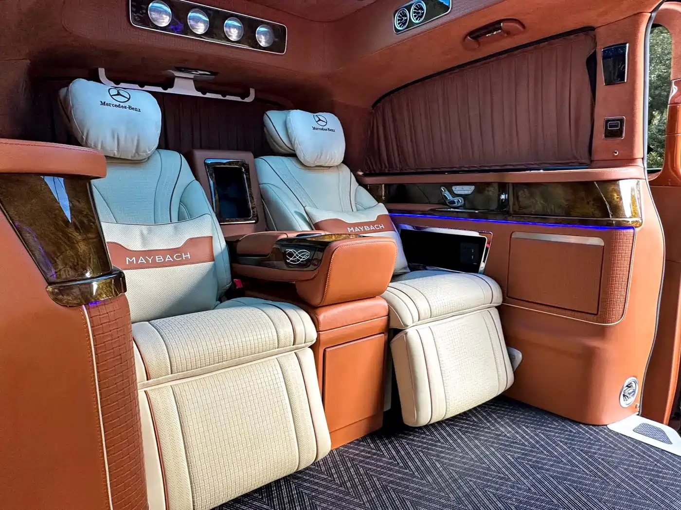 Mercedes-Benz V-Class 2024 2022 V 260 L Long Wheelbase Luxury Edition