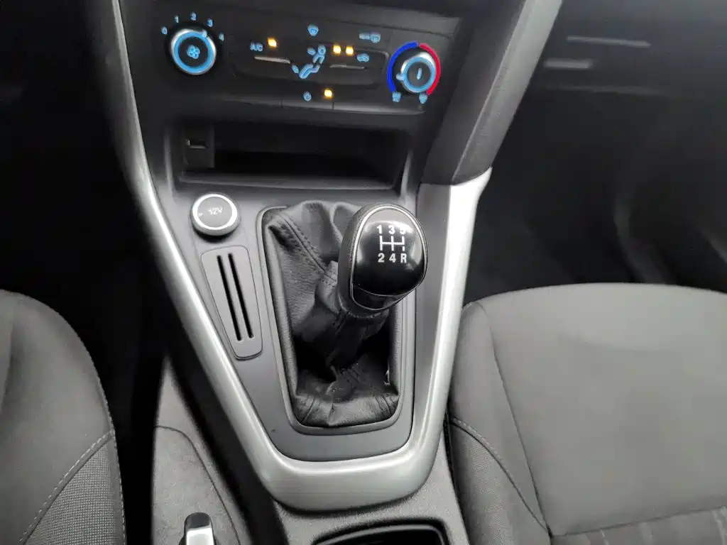 صورة 13 - Ford Focus