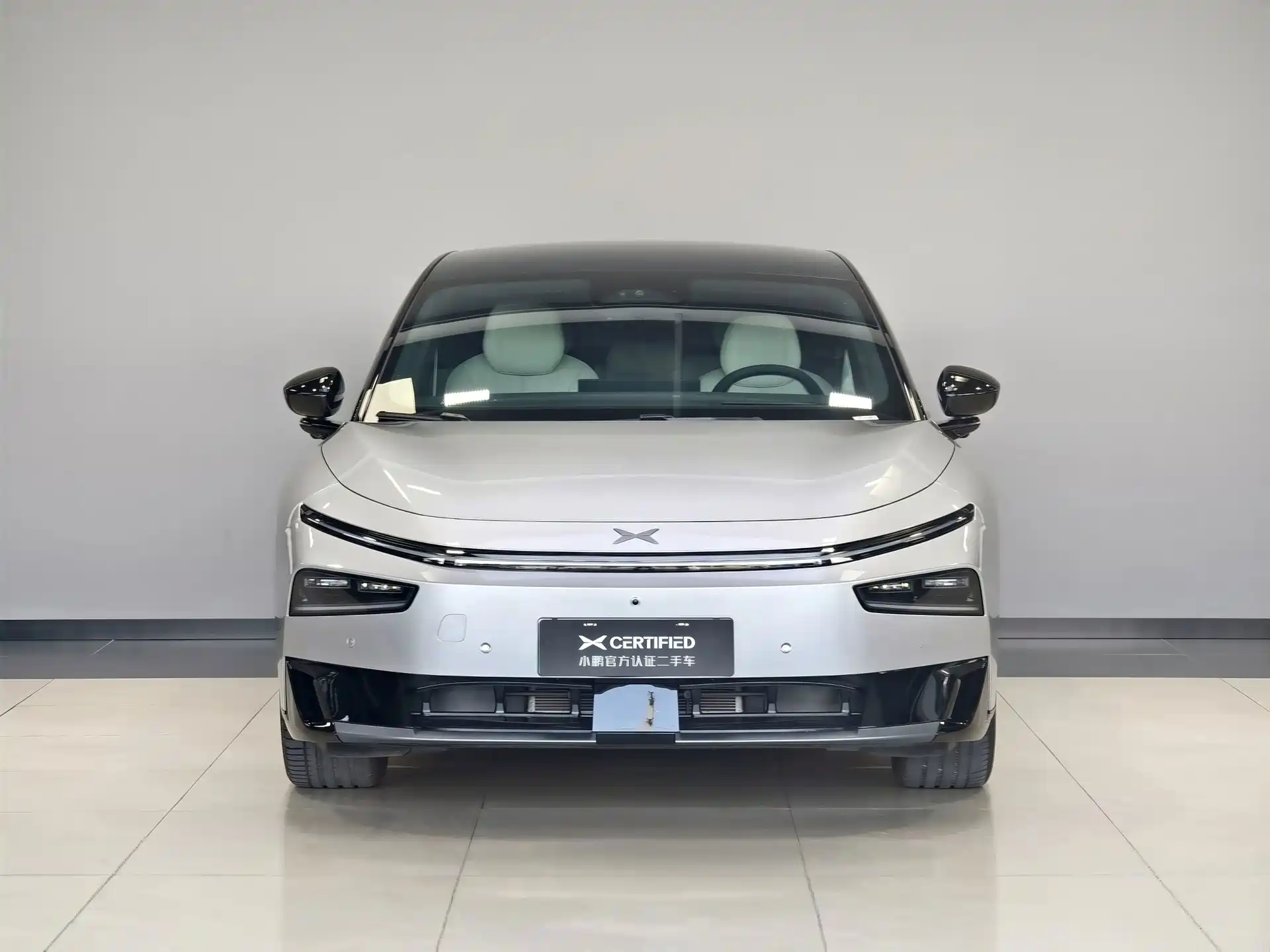 Фото 2 - XPeng P7+